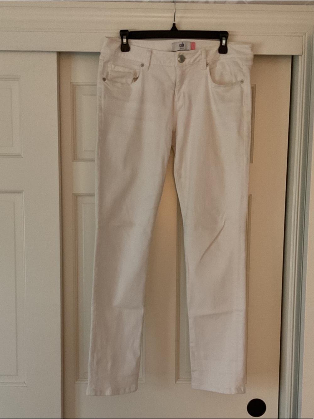 CAbi 5171 White Slim Boyfriend Straight Jeans